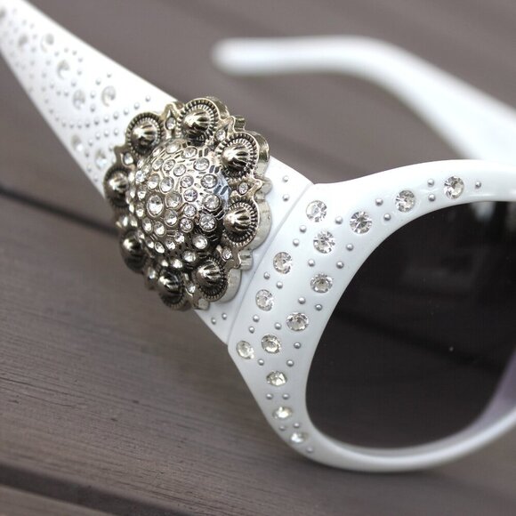 Montana West Sunglasses in White w/Silver Swirl Flower Concho Accents main image 4